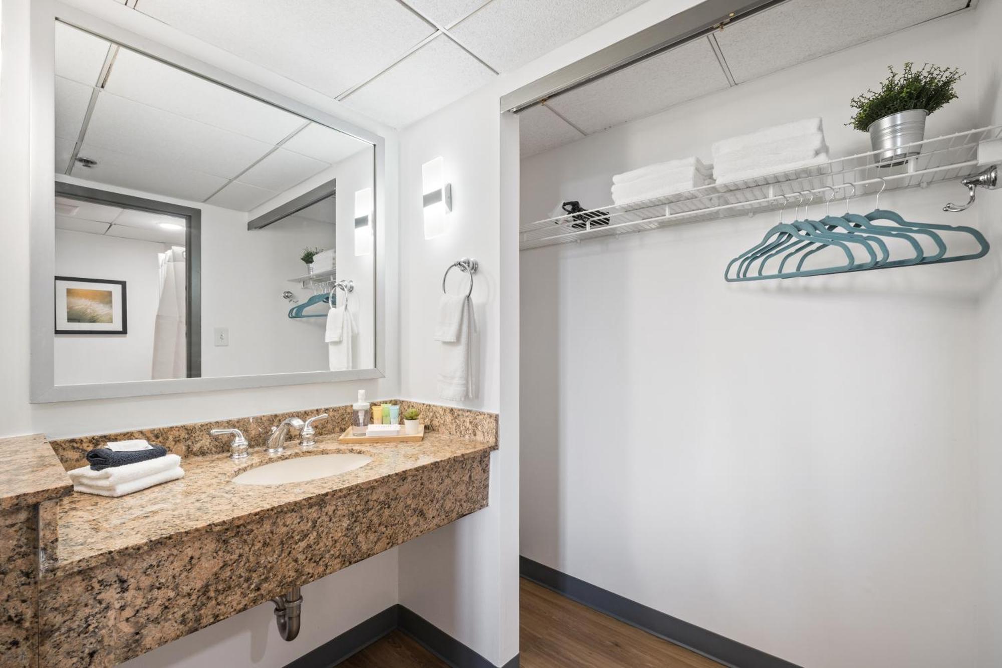 315 Loso Hotel Airport Charlotte Luaran gambar
